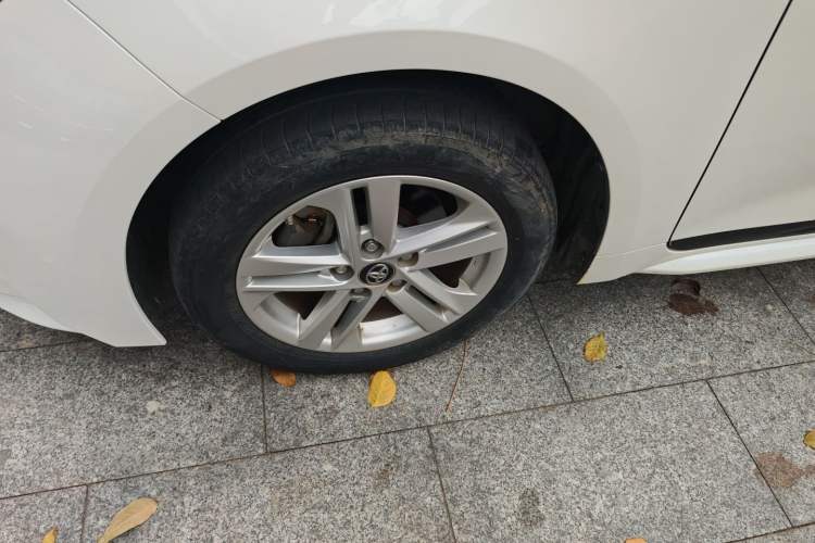 Used Toyota Levin 2019 185T CVT Luxury Edition China VI Standard