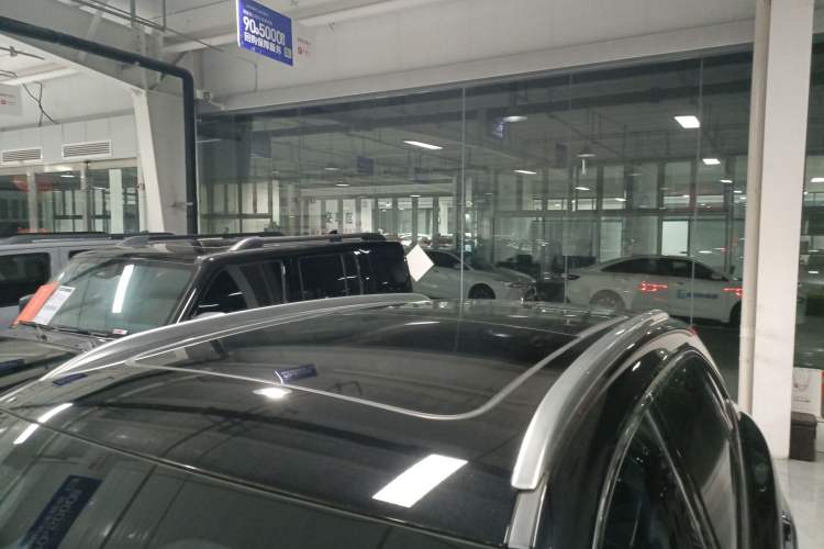 Used Hongqi HS5 2022 Revised Version 2.0T Smart Connect Flagship Edition Roof