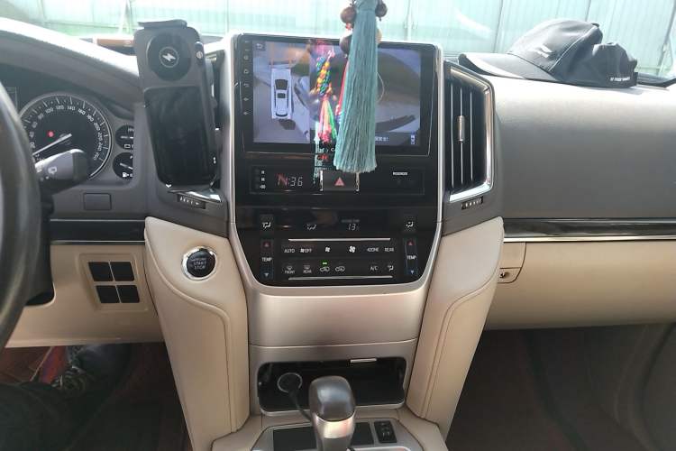 Used Toyota Land Cruiser 