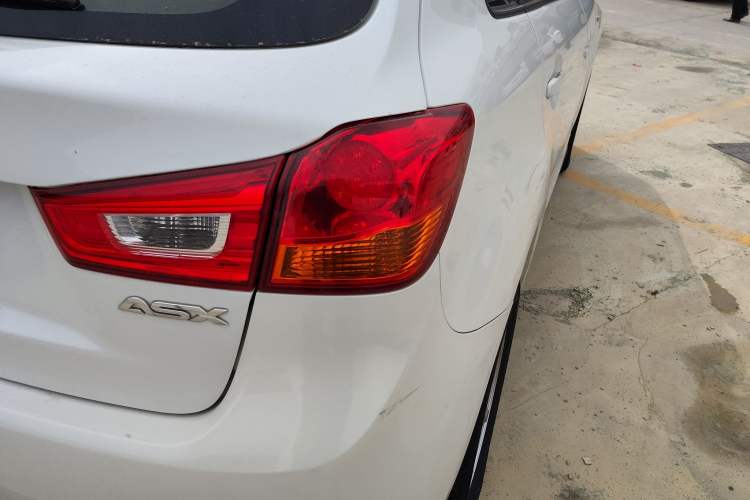 Used Mitsubishi ASX 2013 2.0L CVT Two-Wheel Drive Elite Edition
