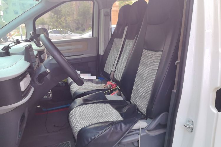 Used SAIC MAXUS Dana V1 2024 V1 Short Wheelbase Low-Roof Multi-Function Version (51 kWh)
