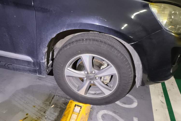 Used Haval H6 2014 Upgraded Model 1.5T Manual Two-Wheel Drive Elite Version Right Front Wheel Hub