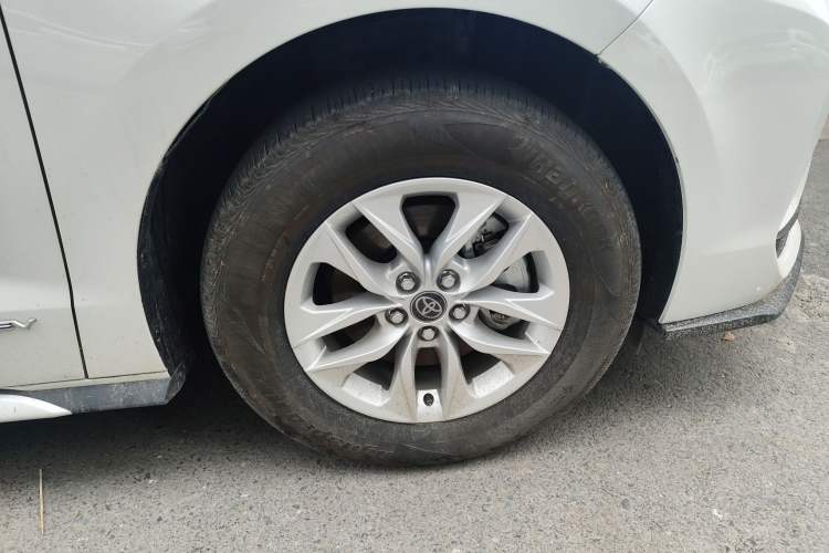 Used Toyota Granvia 2024 2.5L Hybrid Comfort Edition