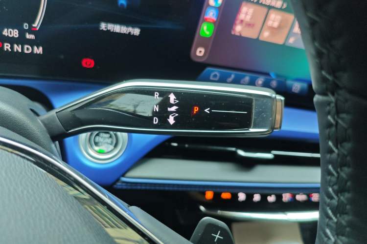 Used Cadillac GT4 2023 25T Luxury Model Gear Lever