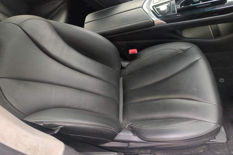 Used Geely Auto Emgrand GT 2018 1.5T MHEV Yaoxiang Edition