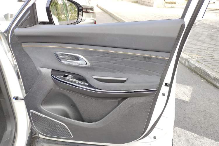 Used Oshan X7 PLUS 2023 Enjoy Edition 1.5T Automatic Pilot Model 7 Seats