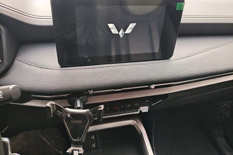 Used Wuling Jiachen 2022 1.5T Manual Light Enjoyment Dynamic Version