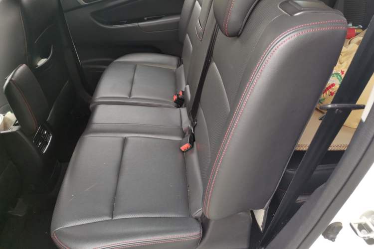 Used CHANGAN KAICHENG Oushang A600 2016 1.5L Manual Luxury 7-Seater