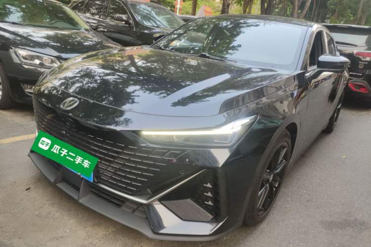 Used CHANGAN UNI-V 2023 1.5T Prestige Model