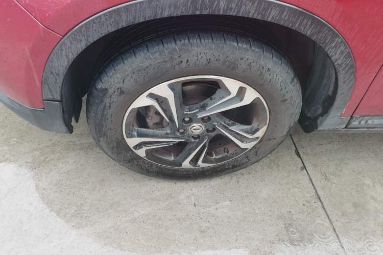 Used Dongfeng Aeolus AX7 2016 2.0L Automatic Zhiyi Trim