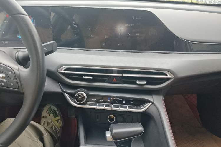 Used CHANGAN Eado 2021 PLUS Blue Whale NE 1.4T GDI DCT Prestige Model Audio And AC Panel