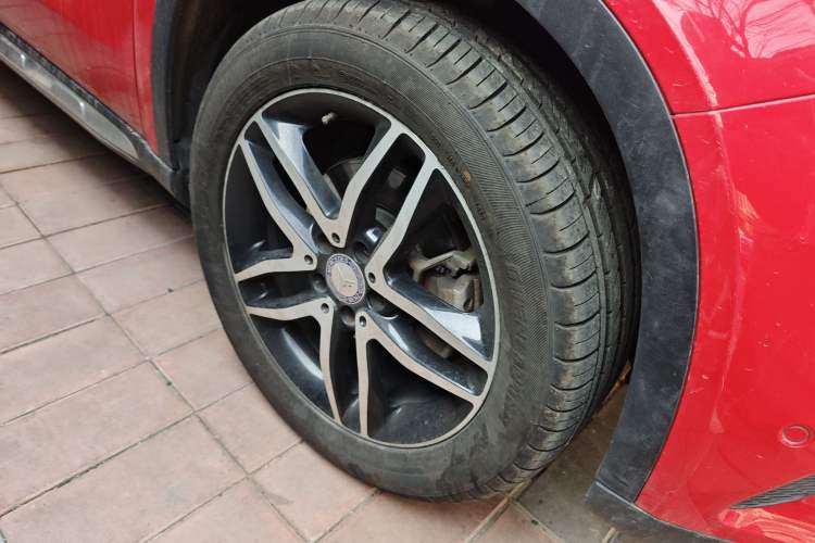 Used Mercedes-Benz GLA 2015 GLA 200 Fashion Model Right Front Wheel Hub