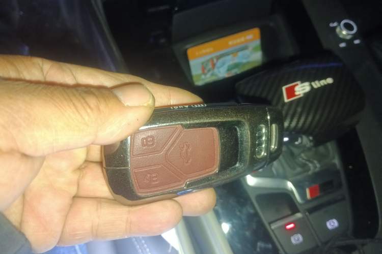 Used Audi Q5L 2025 45 TFSI Luxury Dynamic Edition Vehicle Key