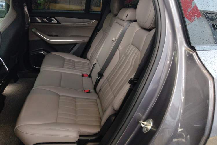 Used Lynk & Co 09 EM-P 2023 2.0TD EM-P Long-Range Version PM 7-Seater Left Rear Seat