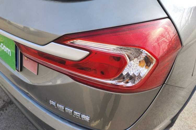 Used Baojun 310W 2017 1.5L Manual Comfort Version China V