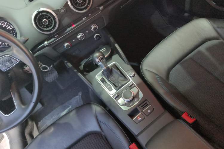 Used Audi A3 2019 Limousine 35 TFSI Fashion Edition China V standard
