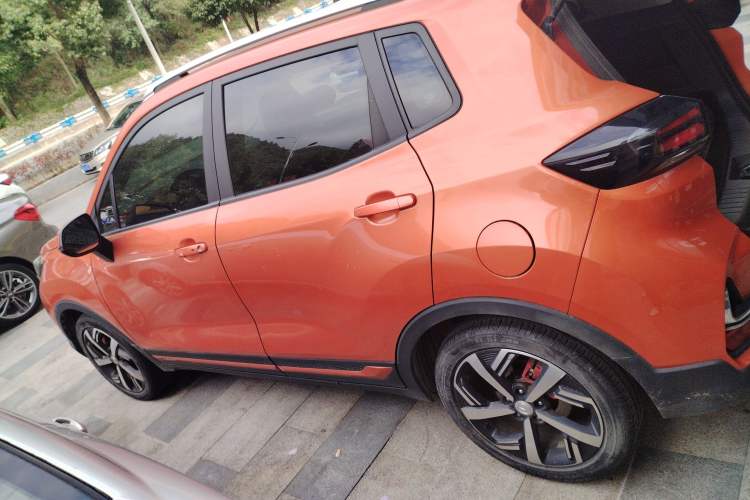 Used Changan CS15 2019 1.5L Automatic Flagship Version China VI Standard
