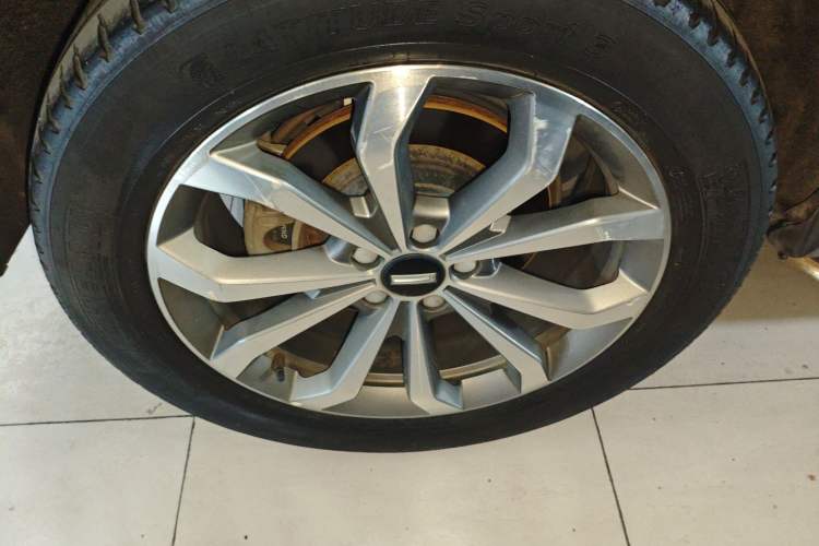 Used Wey VV6 2020 2.0T Two-Wheel Drive Smart Enjoyment+
