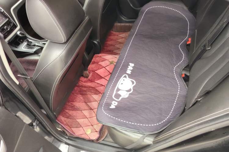 Used Geely Auto Emgrand 2016 Sedan 1.5L CVT Upward Version