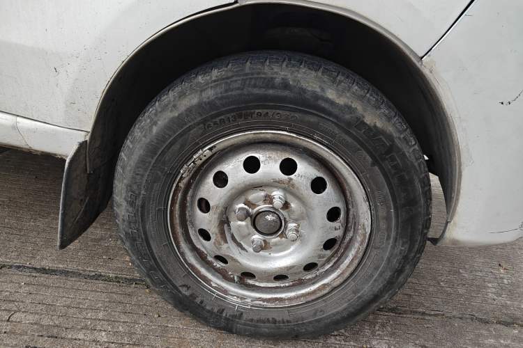 Used Skywell D07 Entrepreneur 2018 Entrepreneur Standard Edition Right Front Wheel Hub