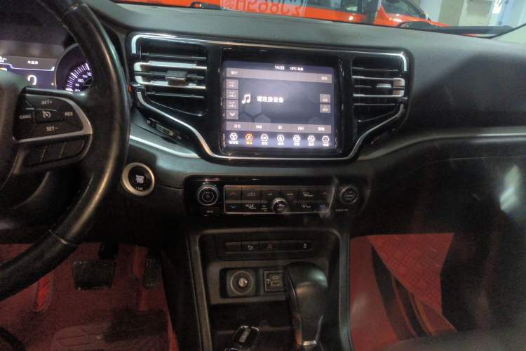 Used Jeep Commander 2018 2.0T Two-Wheel Drive Enjoy Edition China V