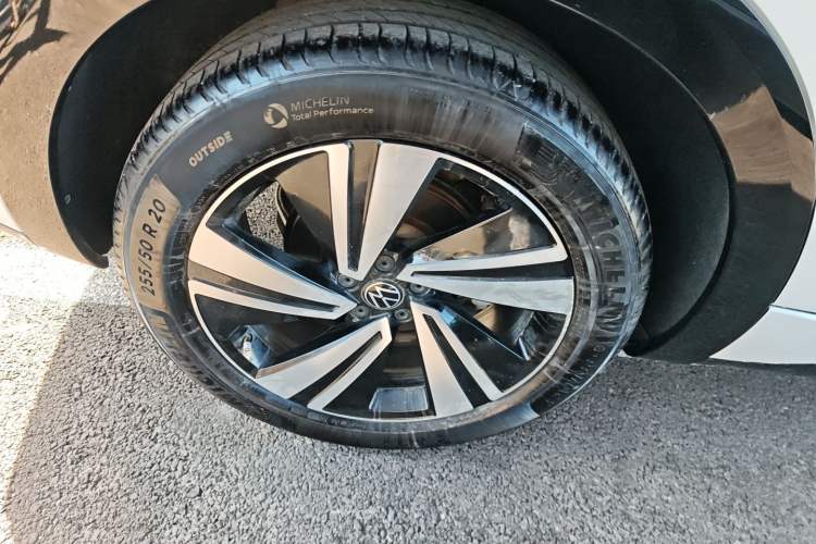 Used Volkswagen Tavendor 2023 380TSI Four-Wheel Drive R-Line Cruise Edition
