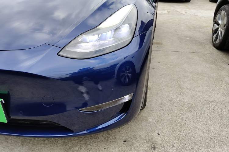 Used Tesla Model Y 2021 Long-Range All-Wheel-Drive Version 3D7