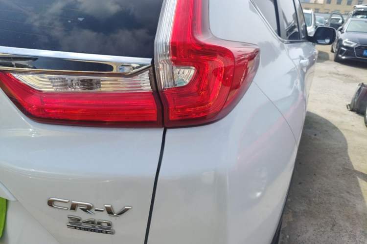 Used Honda CR-V 2019 240TURBO CVT 2WD Comfort Version China VI Emission Standard Exterior 3