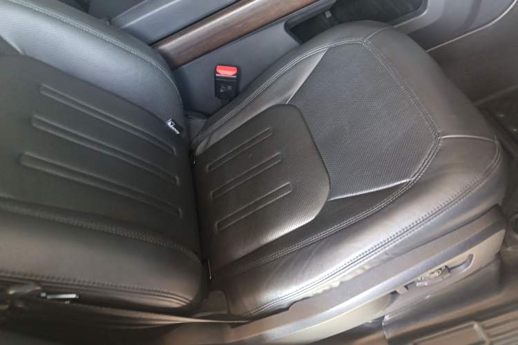 Used Land Rover Defender 2020 110 P400 HSE
