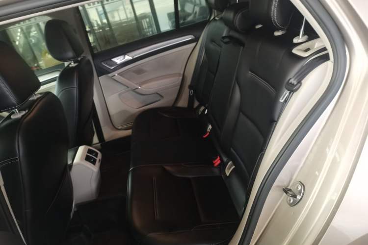 Used Volkswagen Golf 2014 1.4TSI Automatic Comfort Model Left Rear Seat