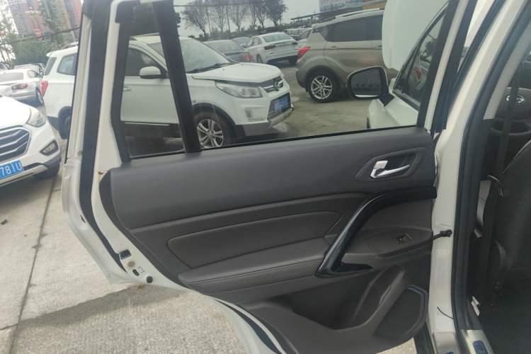 Used GAC Trumpchi GS4 2017 235T Manual Two-Wheel Drive Luxury Edition