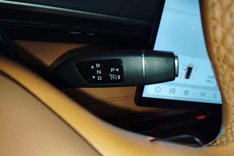 Used Deepal S07 2024 215Max Qiankun Intelligent Driving ADS SE Range-Extended Version
