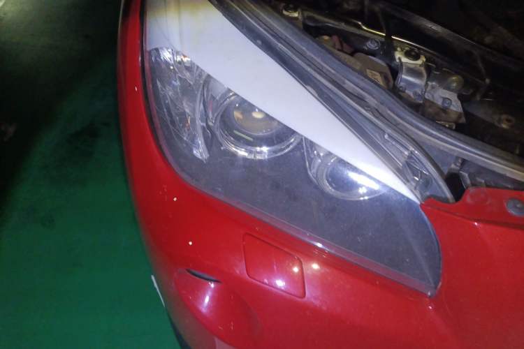 Used BMW X1 2012 sDrive20i Leading Model Right Front Headlight