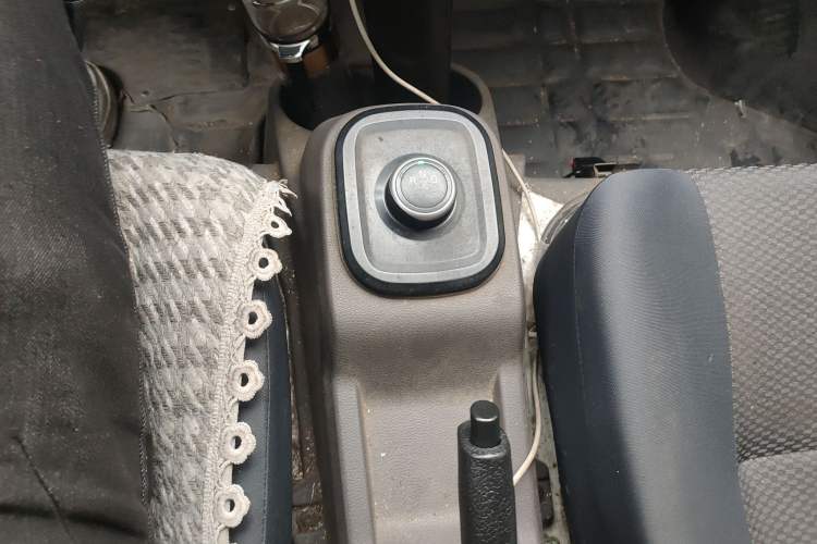 Used Dongfeng Yufeng EM26 2023 High-End Model 41.86 kWh CATL