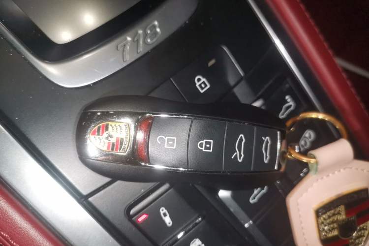 Used Porsche 718 2020 Boxster 2.0T Vehicle Key