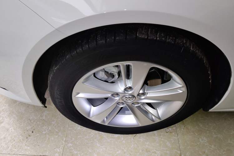 Used Buick Regal 2019 20T Elite Version China VI Standard Exterior 4