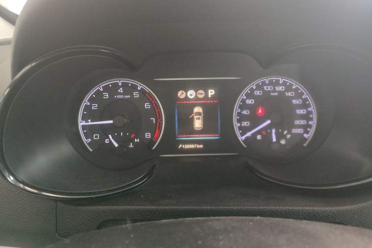 Used Dongfeng Aeolus AX7 2016 2.0L Automatic Zhiyi Trim