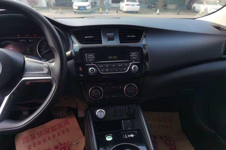 Used Nissan Sylphy EV 2018 Smart Edition Custom Version Audio And AC Panel