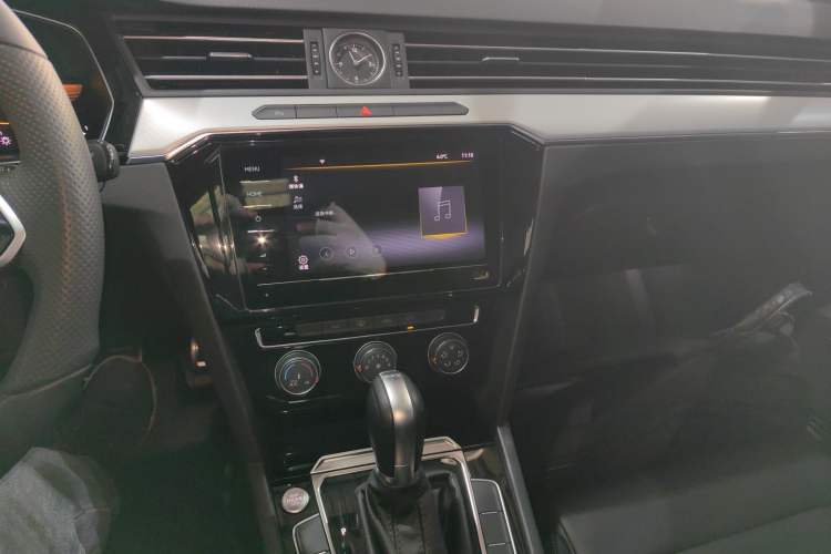 Used Volkswagen Magotan 2025 Zhongxiang Version 280TSI DSG Comfort Edition