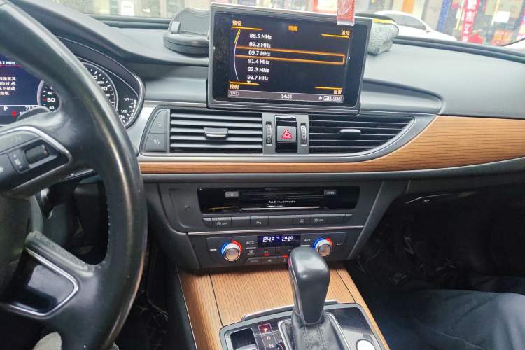 Used Audi A6L 2018 30th Anniversary Edition 30 FSI Style Model