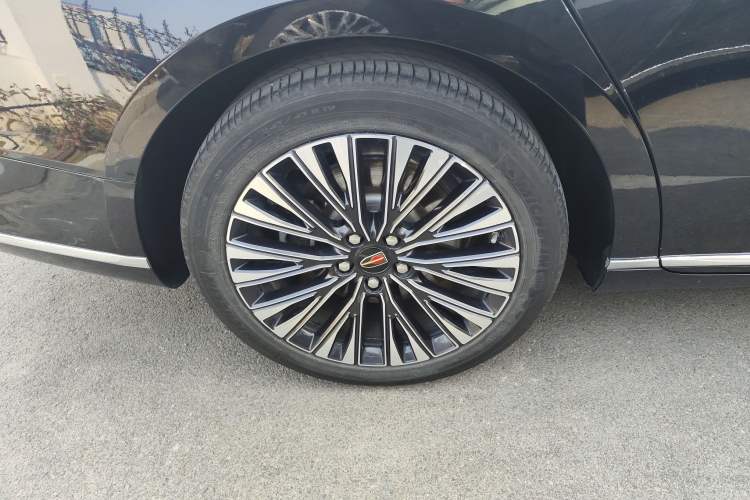 Used Hongqi H9 2024 2.0T Qixiang Luxury Business Edition