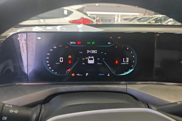 Used CHANGAN Eado 2022 PLUS Blue Whale NE 1.4T GDI DCT Prestige Edition
