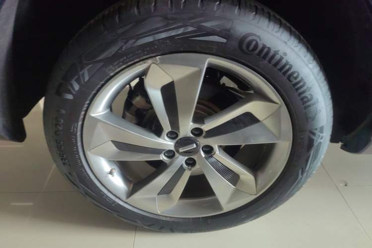 Used Wey Mocha New Energy 2023 Two-Wheel Drive Long-Range Version Right Rear Wheel Hub