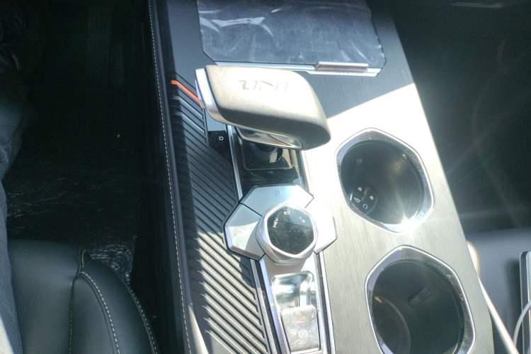 Used Changan UNI-K iDD 2024 Chuzhi iDD 1.5T 135km Smart & Fun Model
