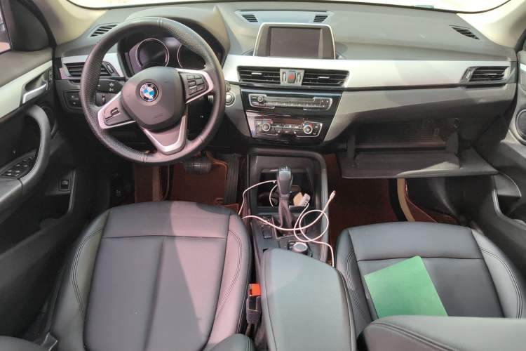 Used BMW X1 2019 sDrive20Li Leading Model Center Console