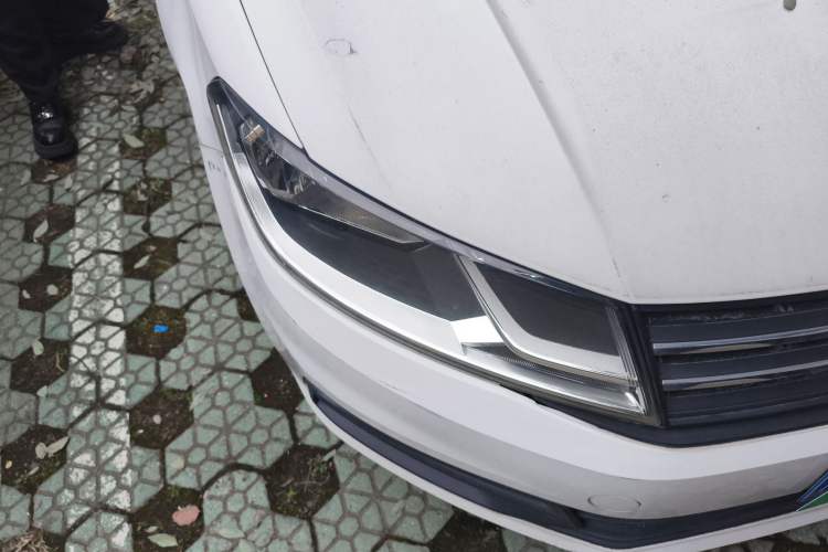 Used Volkswagen Santana 2019 1.5L Automatic Fashion Edition China VI Right Front Headlight