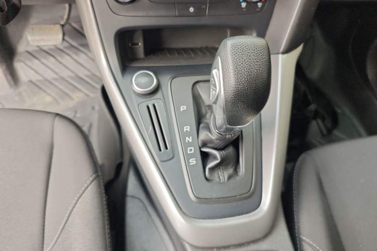 Used Ford Focus 2017 Hatchback 1.6L Automatic Comfort Plus SmartDrive Edition
