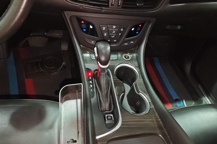 Used Buick Envision 2018 20T Two-Wheel-Drive Elite Model