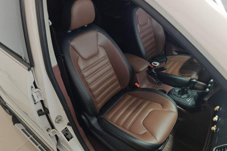 Used FORTHING SX6 2016 1.6L Manual Luxury Model