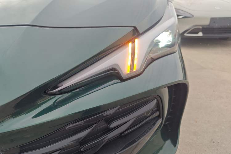 Used MG 7 2025 2.0T Trophy+ Super Intelligent Driving Edition
